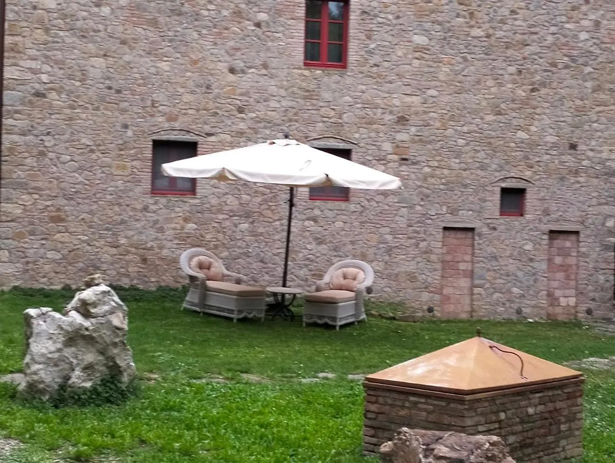 Beautiful Apartment Perfect For The Couple Bagni di Mommialla